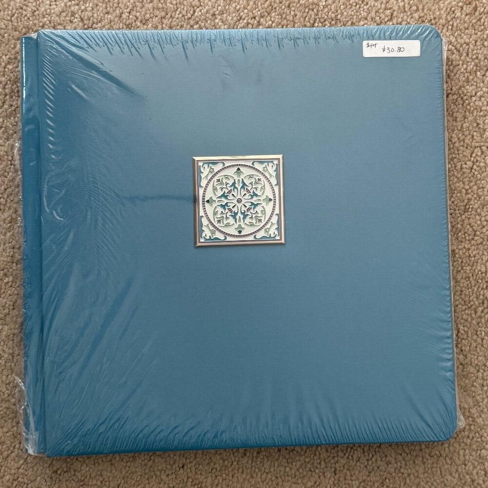 NEW Creative Memories 12' x 12' Aqua Blue Kaleidoscope with Pages
